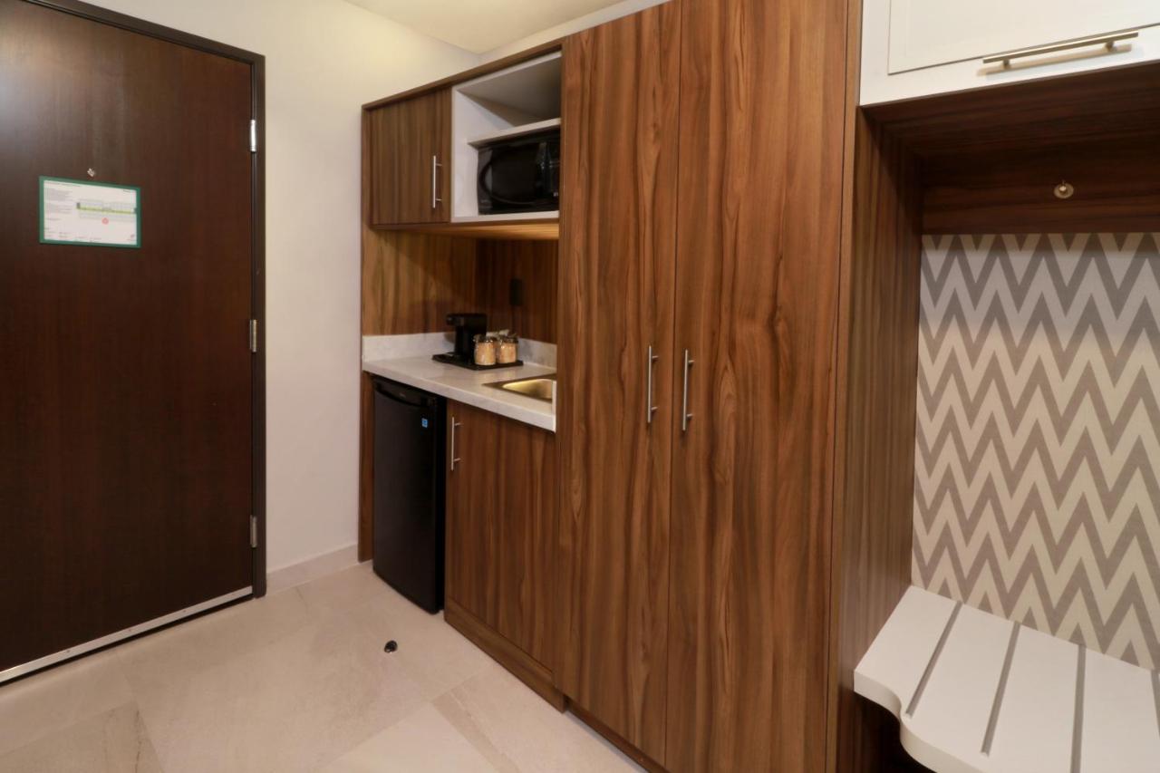 Holiday Inn & Suites - Monterrey Apodaca Zona Airport By Ihg Extérieur photo